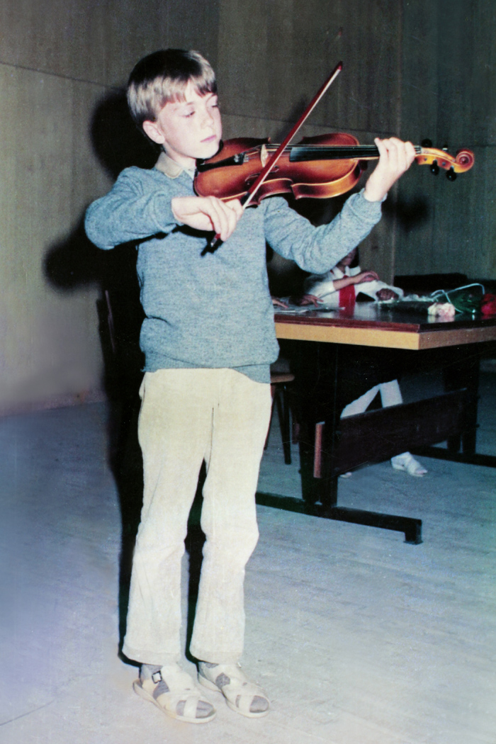 Nikola Kolev (violin)